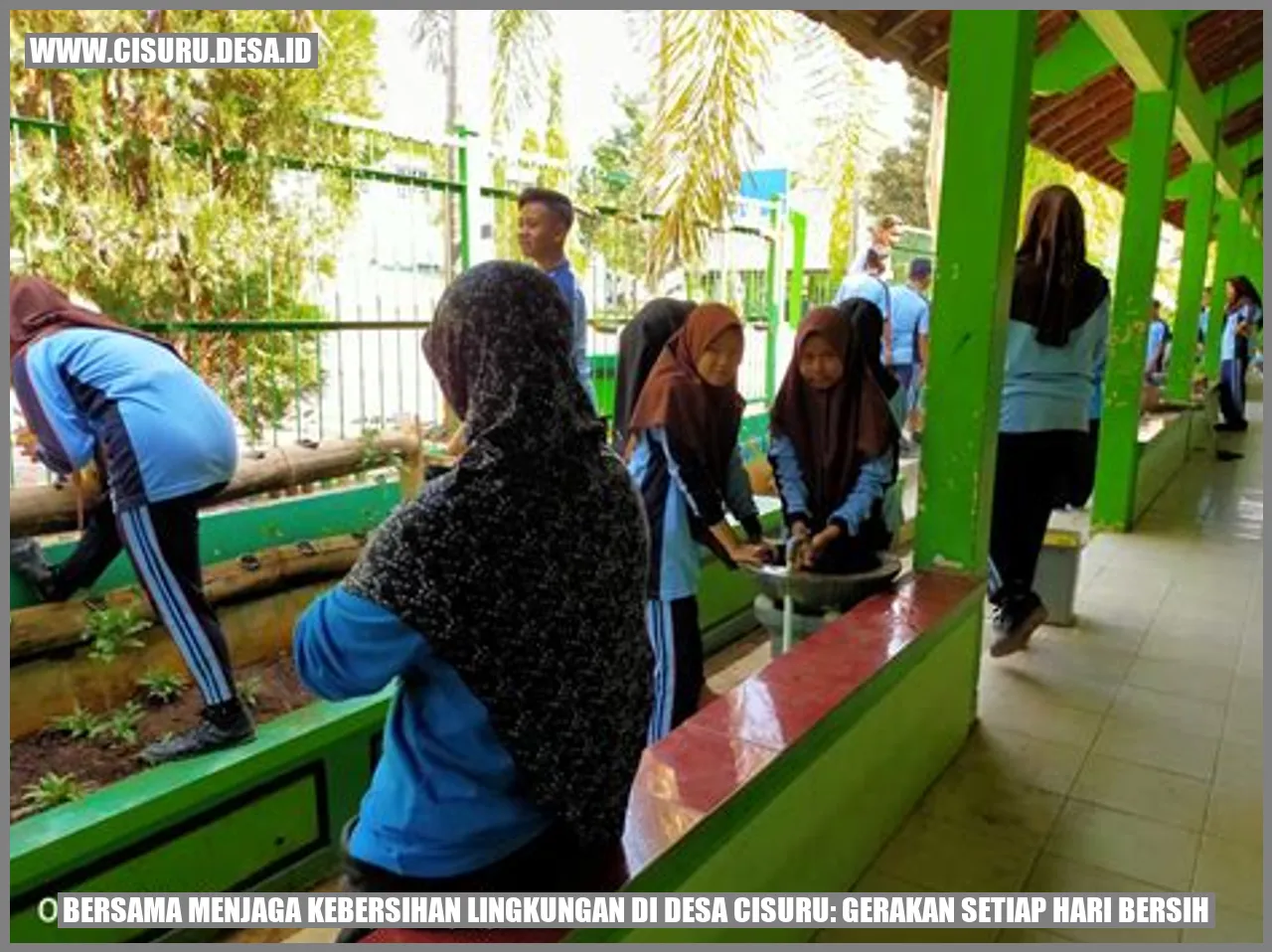 Bersama Menjaga Kebersihan Lingkungan di Desa Cisuru: Gerakan Setiap Hari Bersih