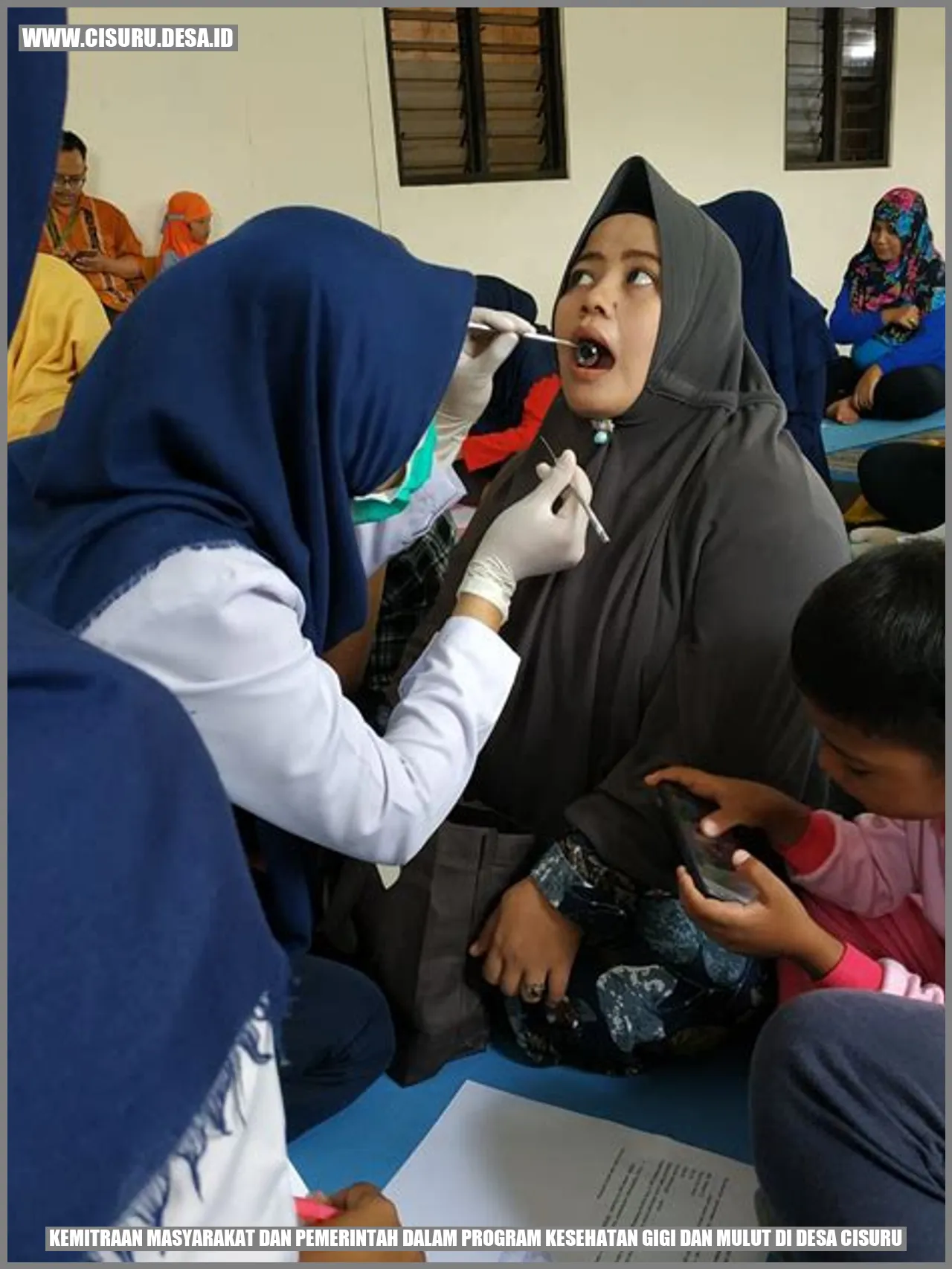 Gambar Kemitraan Masyarakat dan Pemerintah dalam Program Kesehatan Gigi dan Mulut di Desa Cisuru