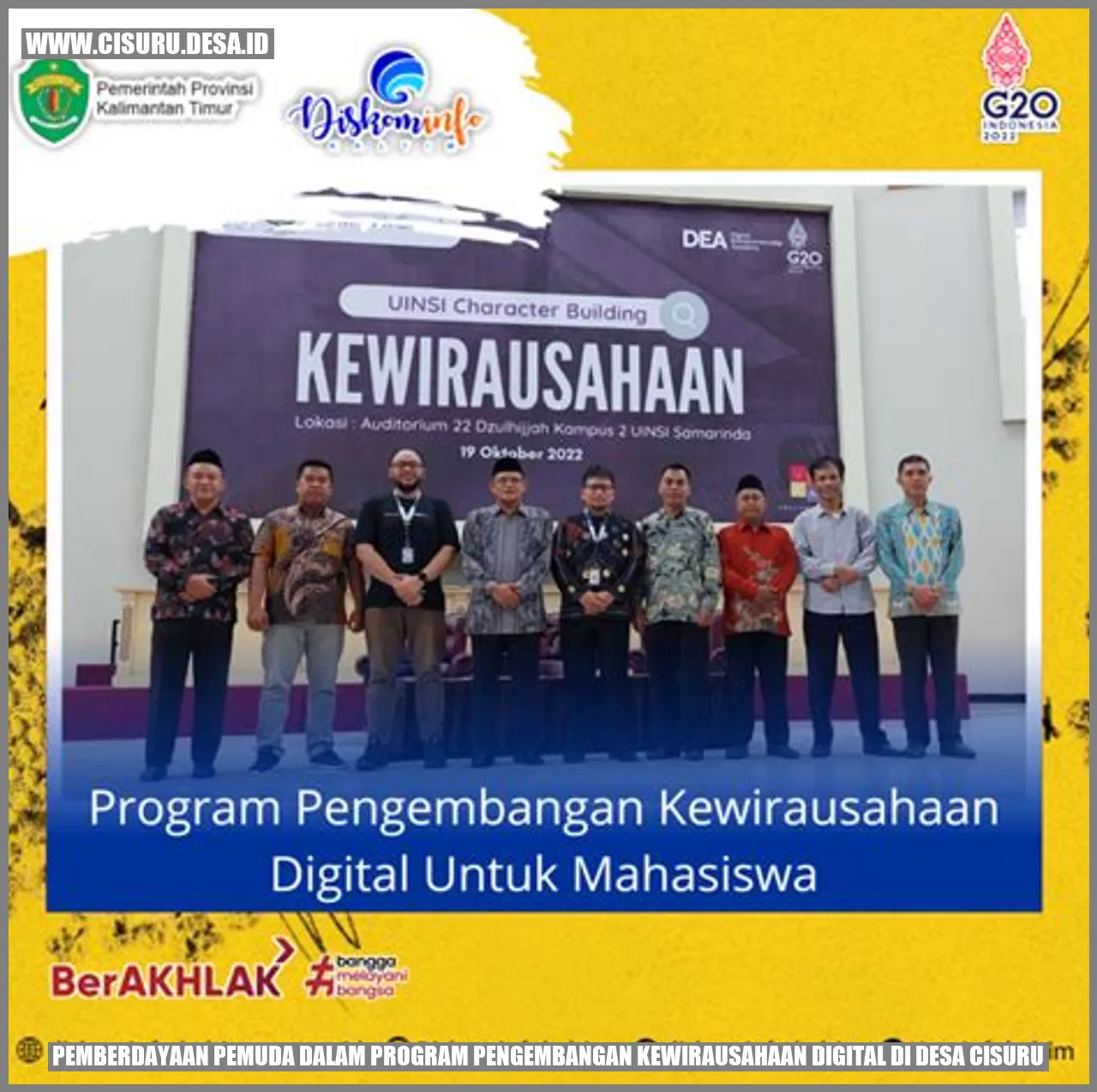 Pemuda Desa Cisuru sedang belajar kewirausahaan digital